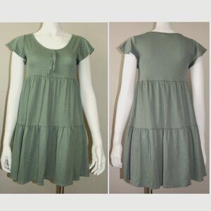 See You Monday, Juniors Size M (32" Bust), Green Robe & Flare,Tiered Rayon Dress